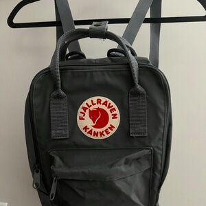 Fjallraven Kanken Grey Mini Pack